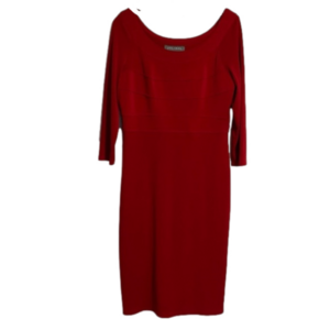 𝅺Jolibel Fully Lined Dress Size 6 Colour Red Made in Canada